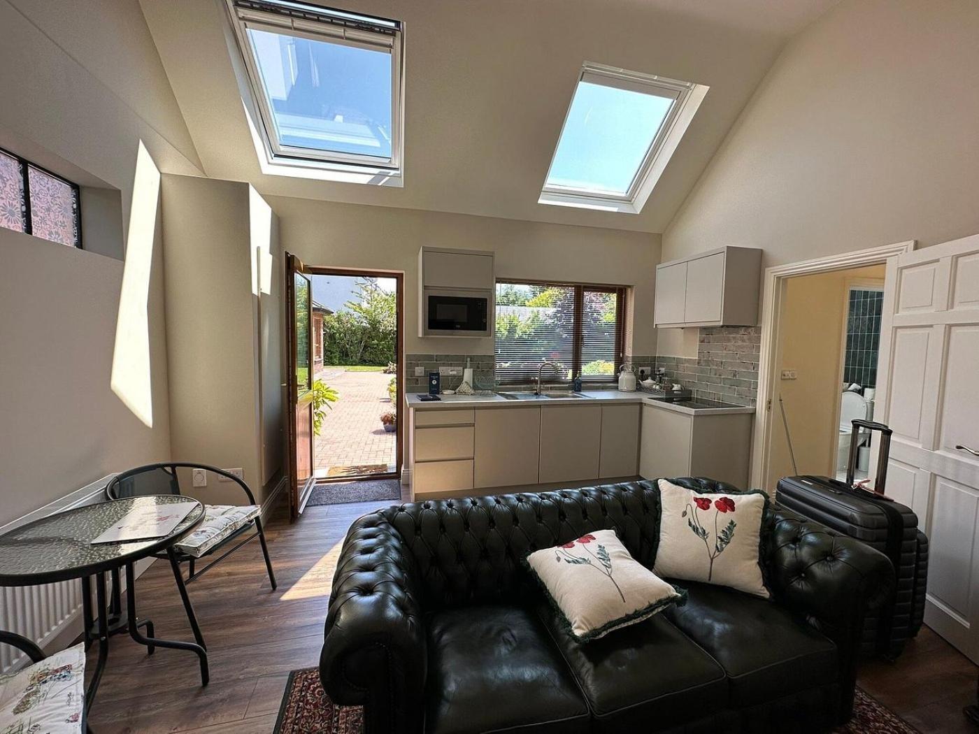 Oranhill Lodge Guesthouse Oranmore Exterior foto